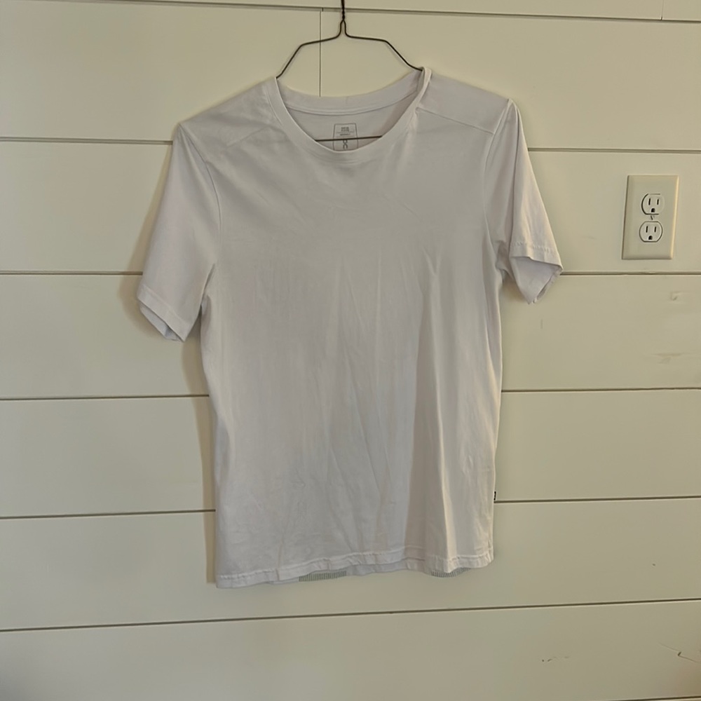 ON Running men’s graphic Tee